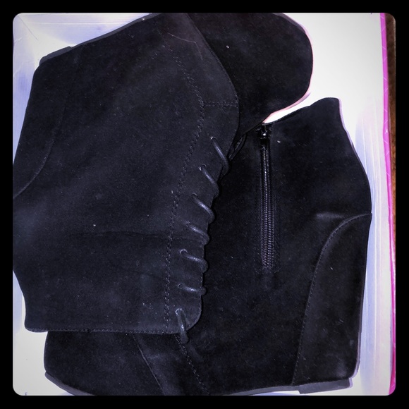 Glaze Shoes - Slightly used platform booties